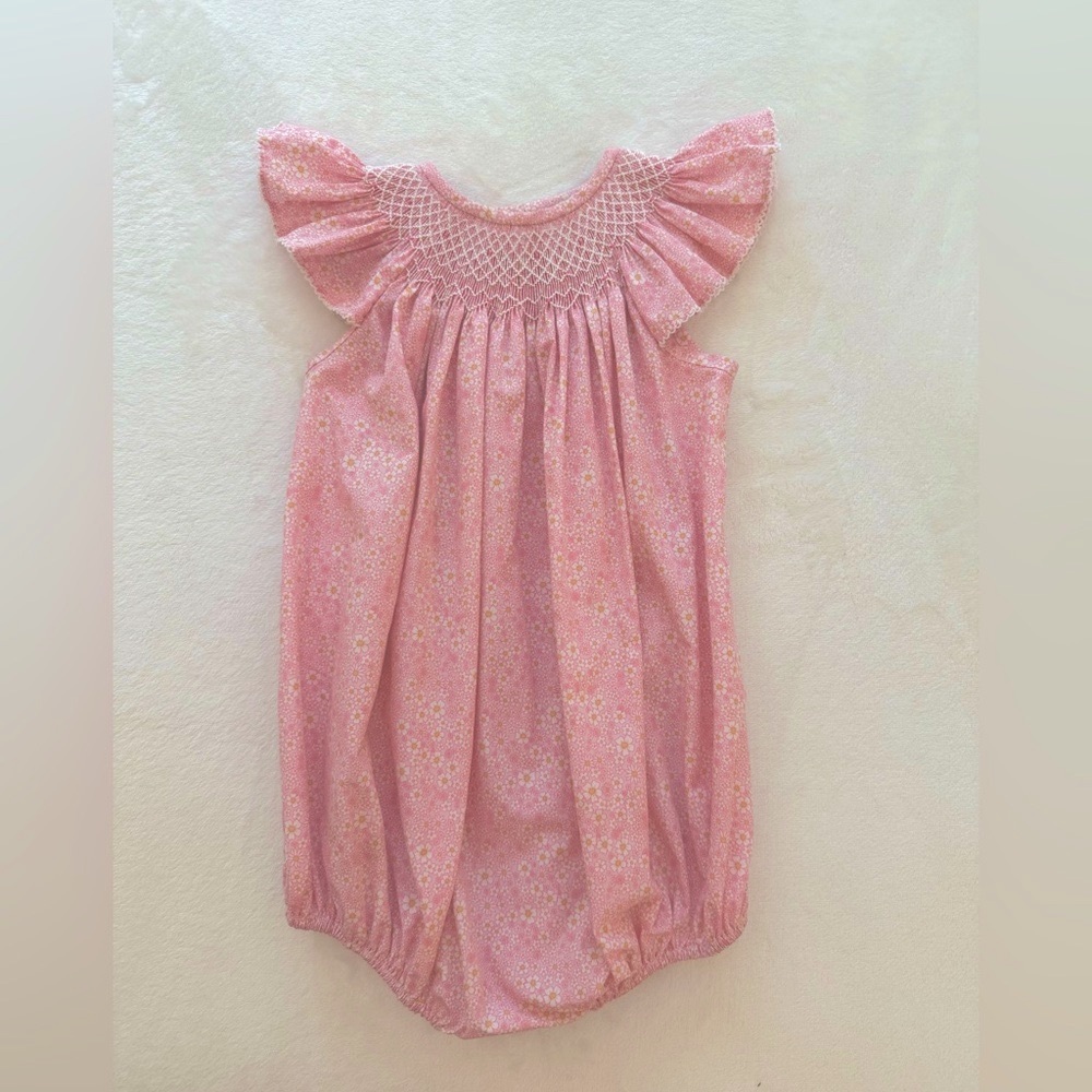 Classic Whimsy Pink Daisy Print Geometric Smocked Bubble — 3T